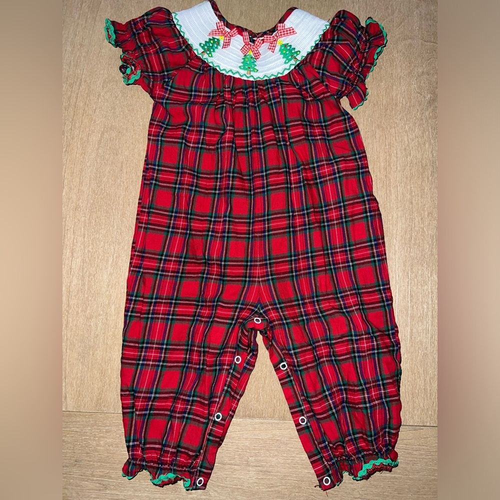 NWOT Never worn 18-24 month Christmas romper.